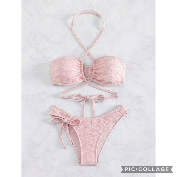 Barbiecore Baby Pink Criss Cross Wireless Bikini - Picture 3 of 8